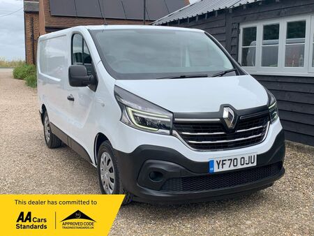 RENAULT TRAFIC 2.0 dCi ENERGY 28 Business+ SWB Standard Roof Euro 6 (s/s) 5dr