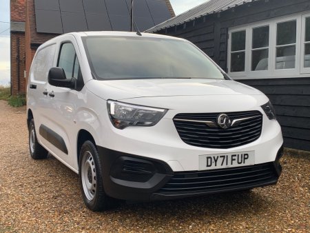 VAUXHALL COMBO 1.5 Turbo D 2300 Dynamic L2 H1 Euro 6 4dr