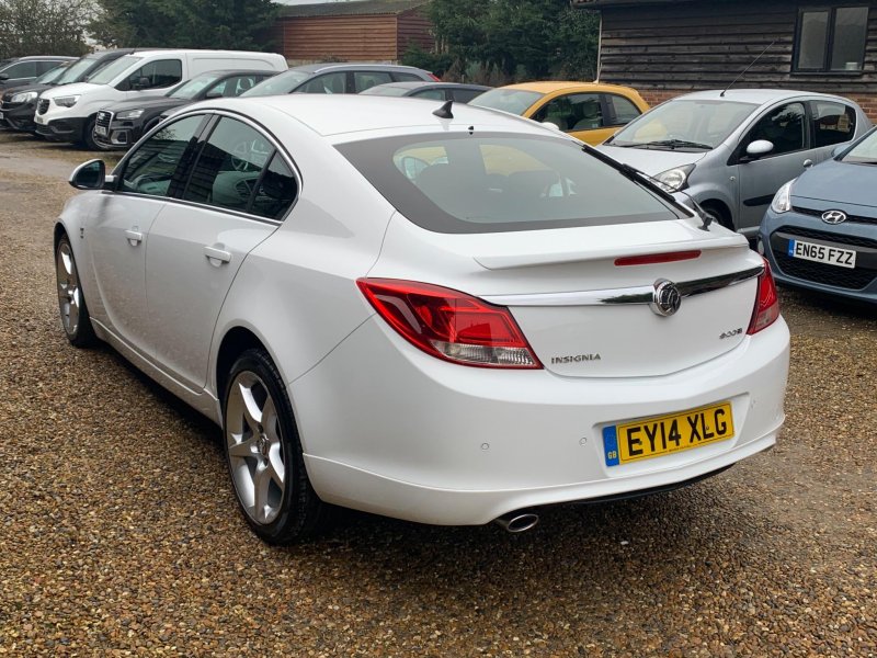 VAUXHALL INSIGNIA