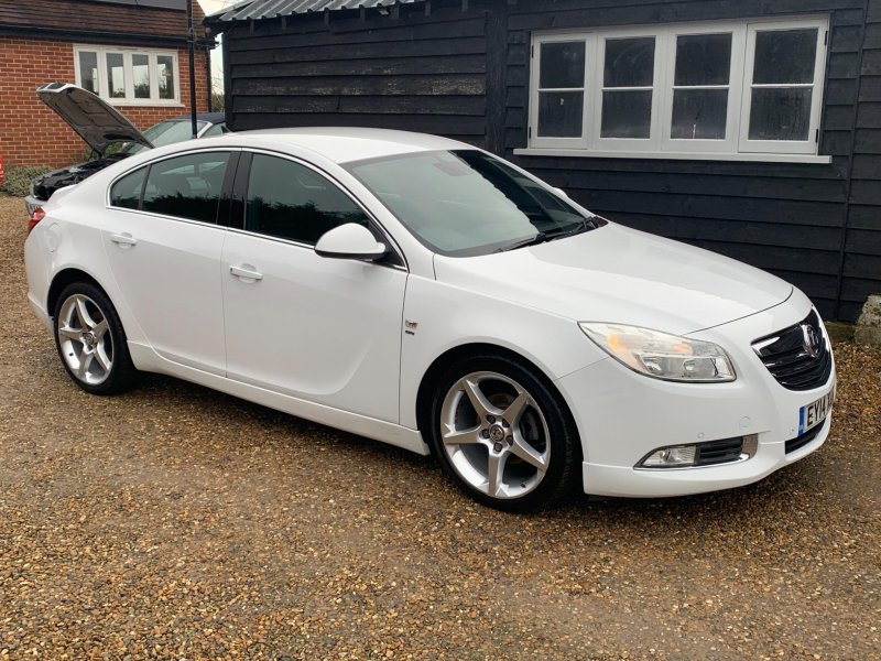 VAUXHALL INSIGNIA