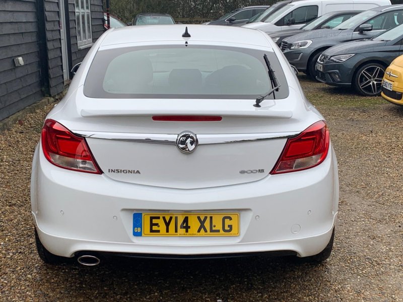 VAUXHALL INSIGNIA